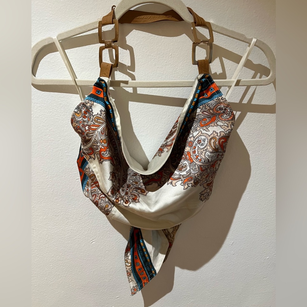 Scarf top